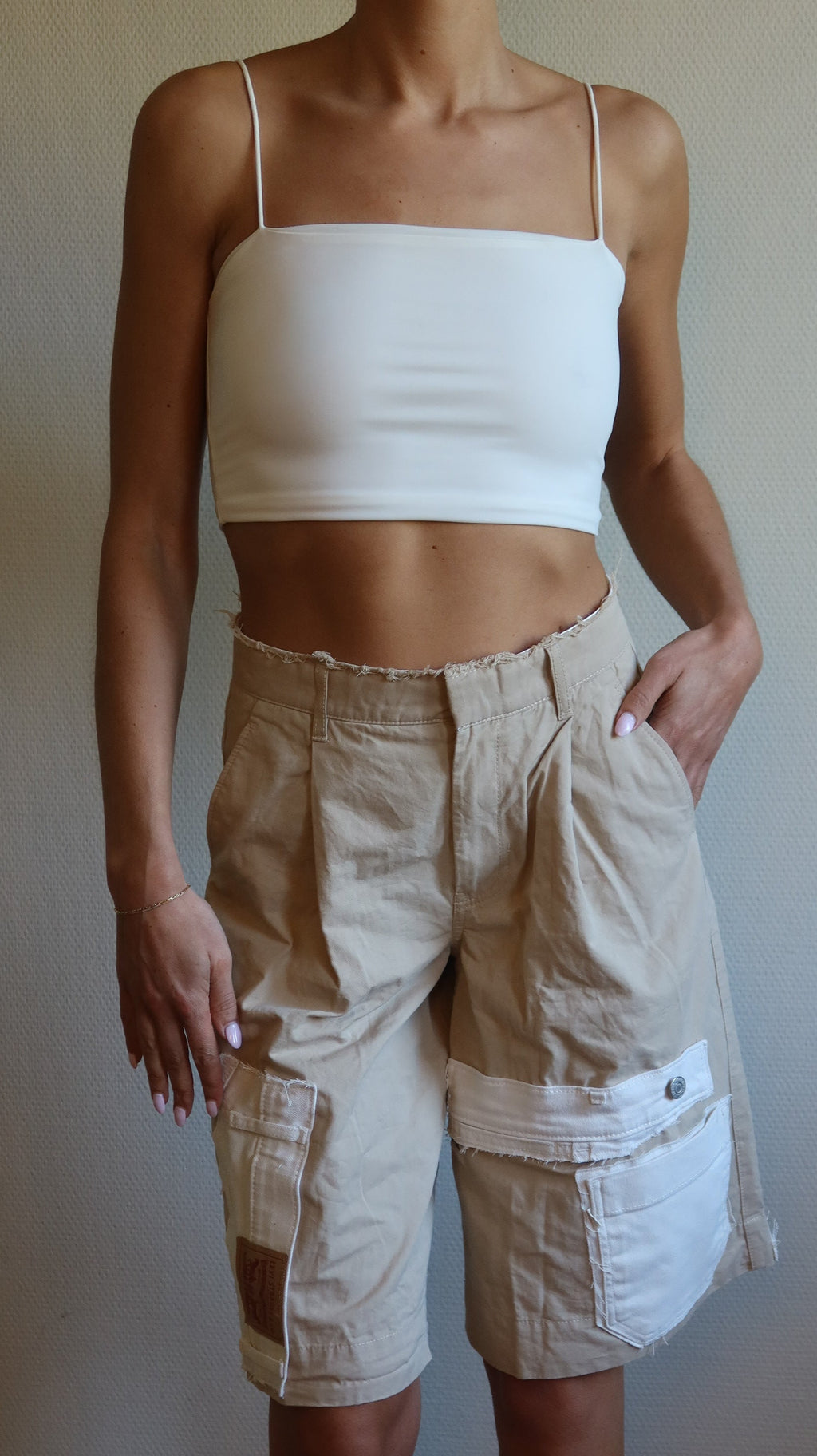 02 REWORKD jorts beige