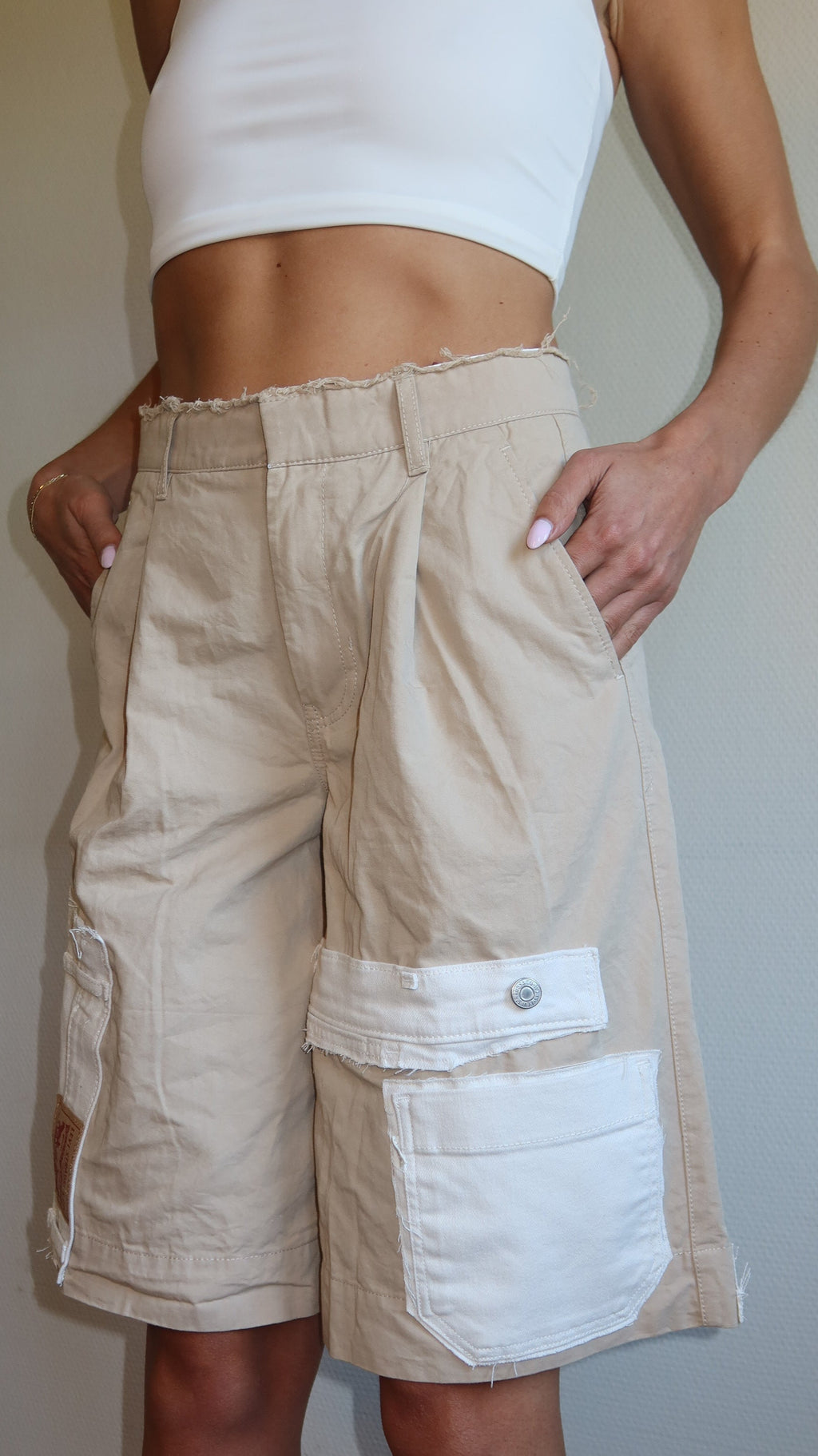 02 REWORKD jorts beige