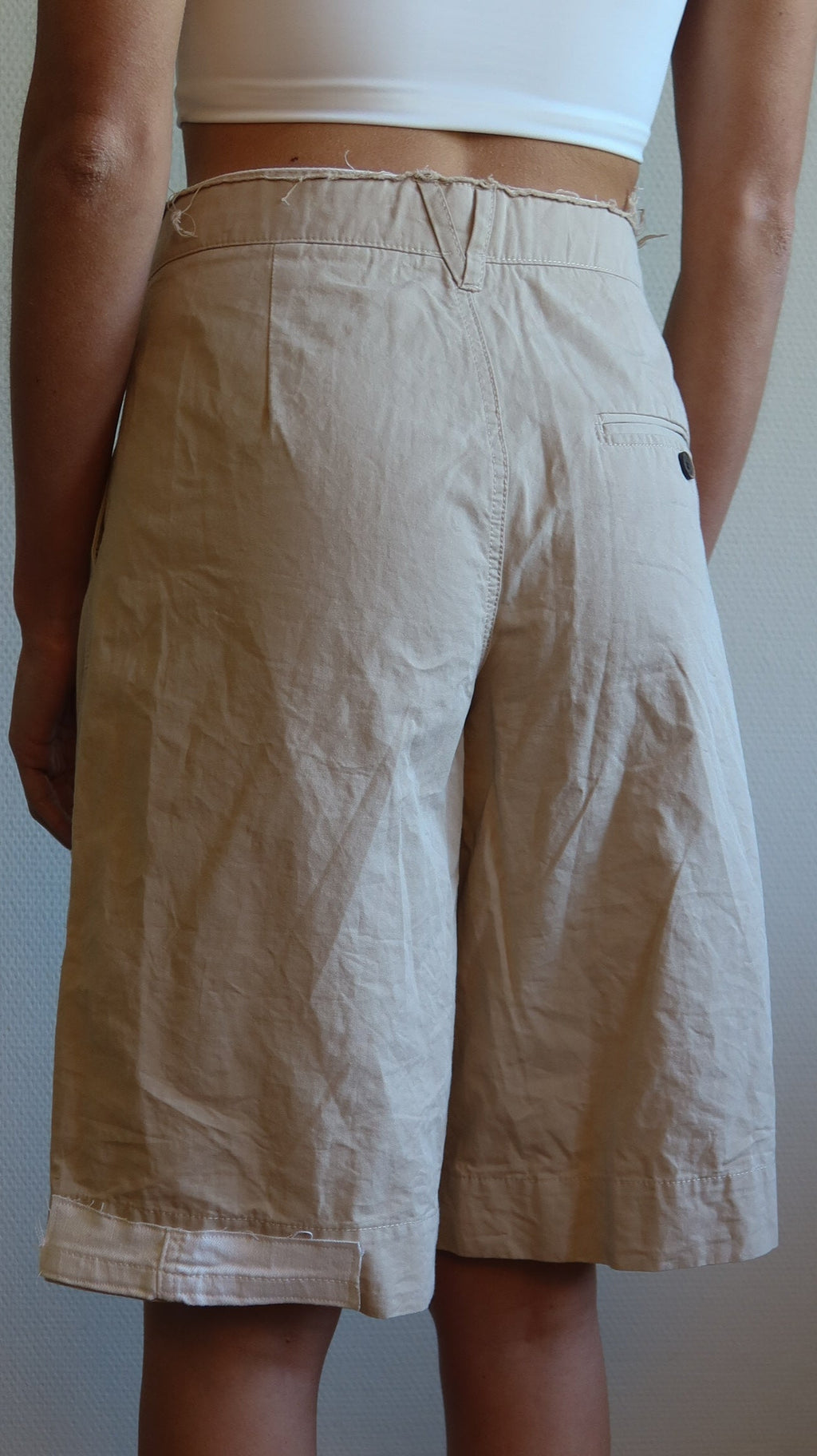 02 REWORKD jorts beige